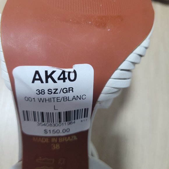 White leather strappy heel sandals Le Chateau - Picture 3 of 7